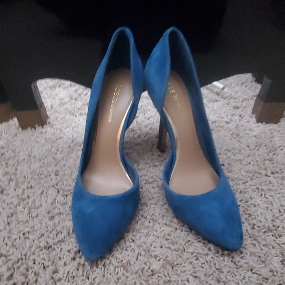 BCBG heels